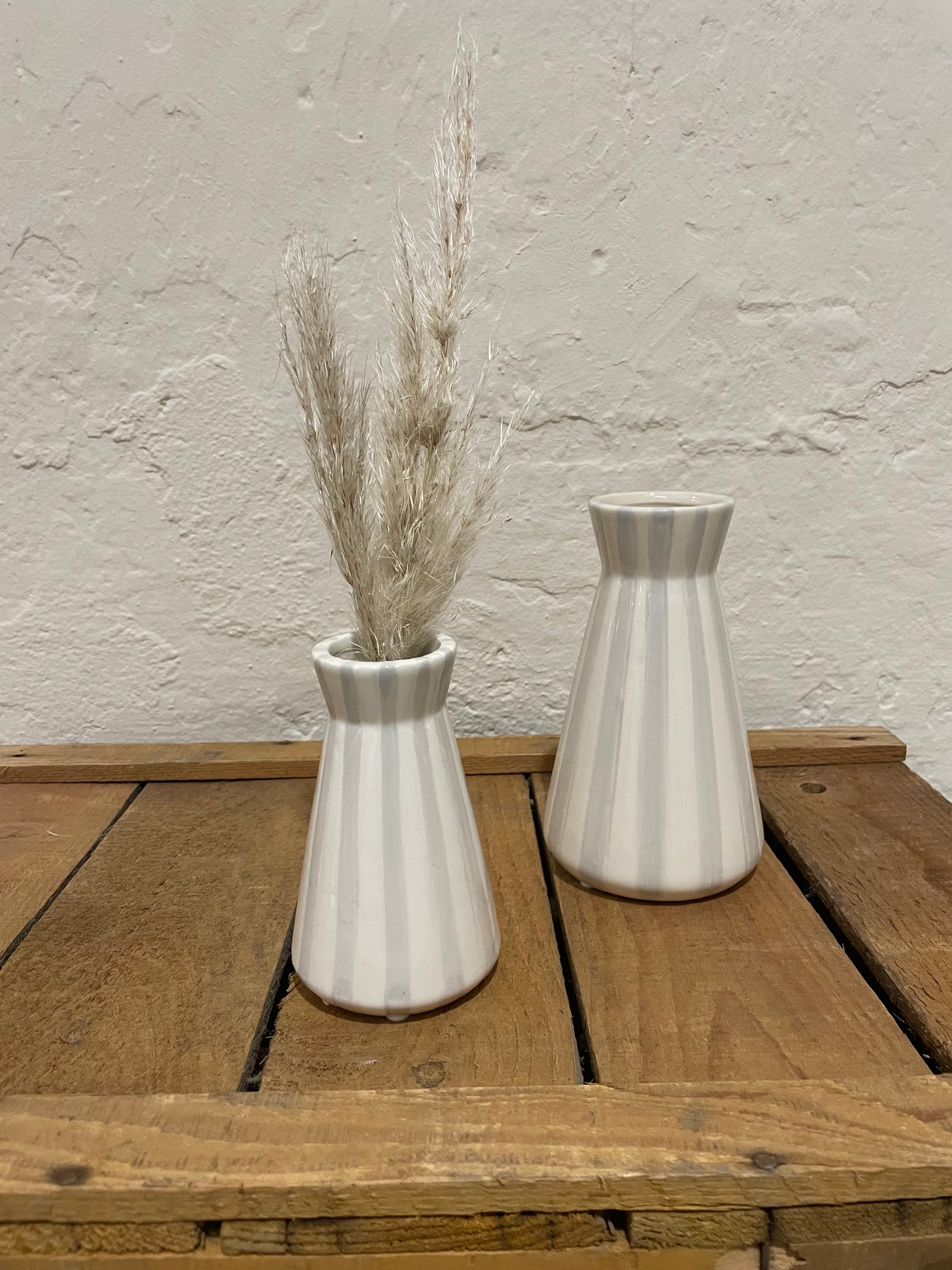 Vase "stripes" grau