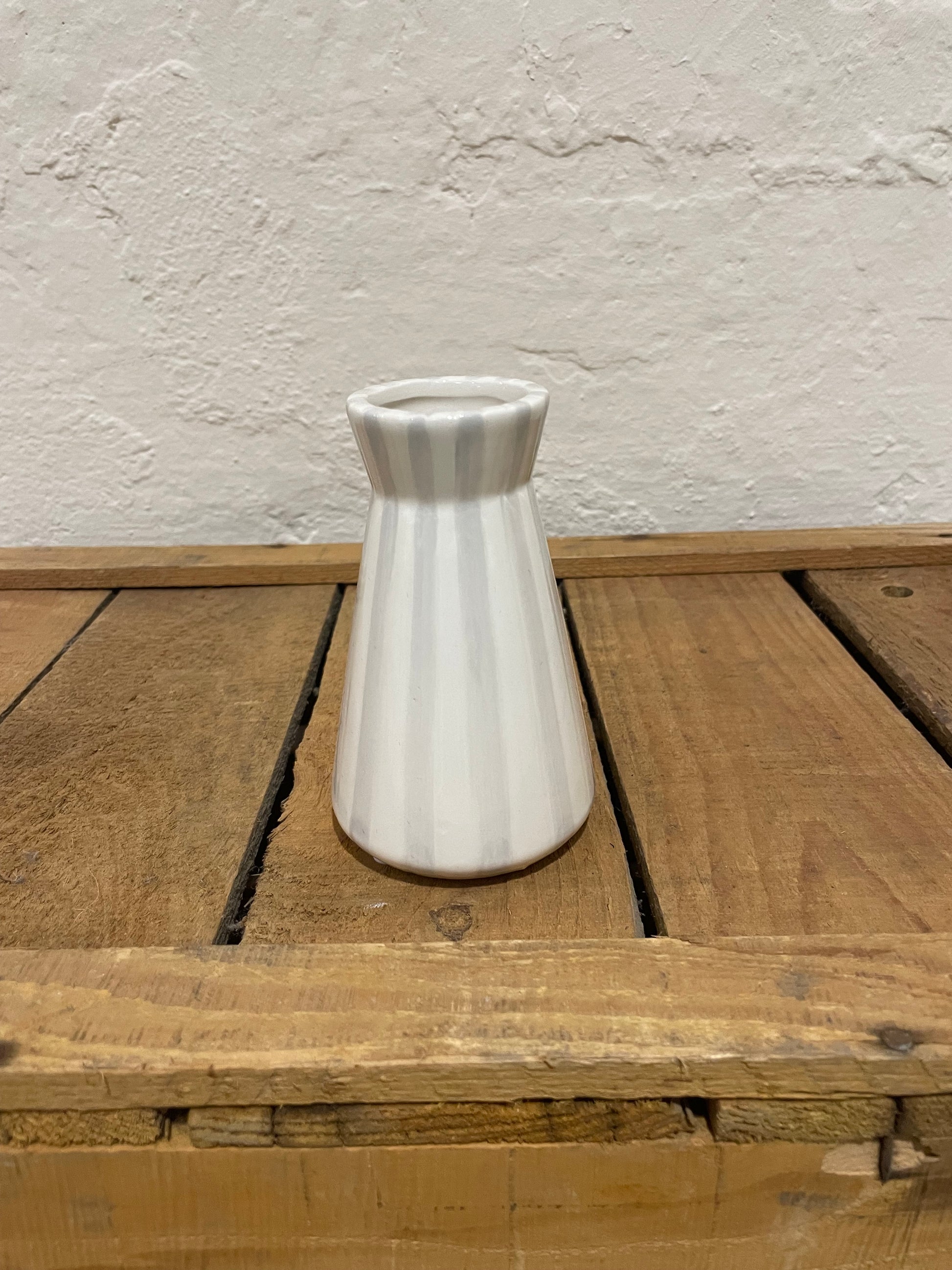 Vase "stripes" grau