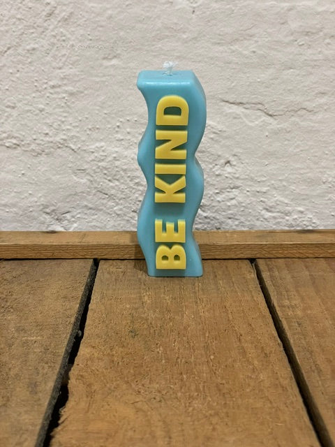 Kerze "be kind" blau-gelb